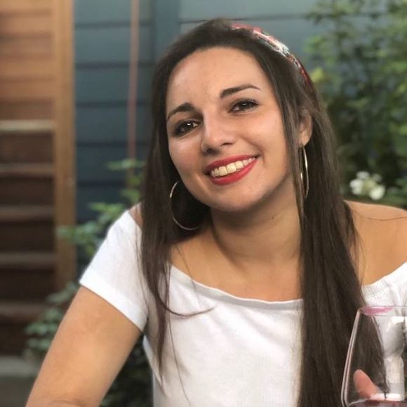 Meet your Posher, Kara - Picture 1 of 1